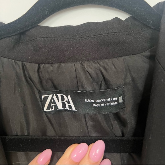 Zara Oversized Blazer - Picture 2 of 2